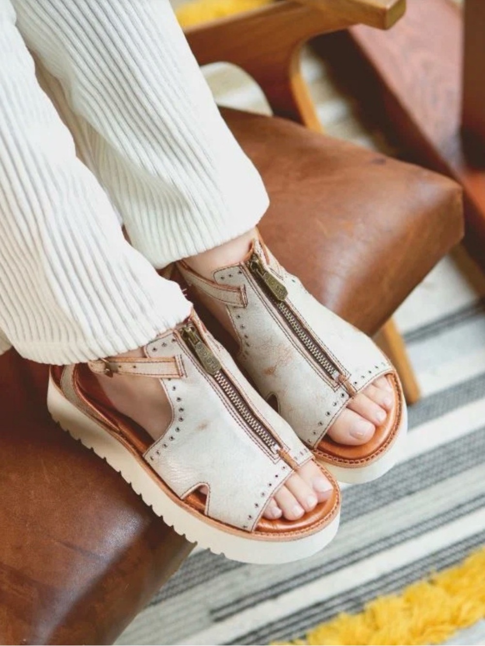 Bed|Stü Women’s Leather Platform Sandals Front Zipper Ankle Strap Buckle Beige